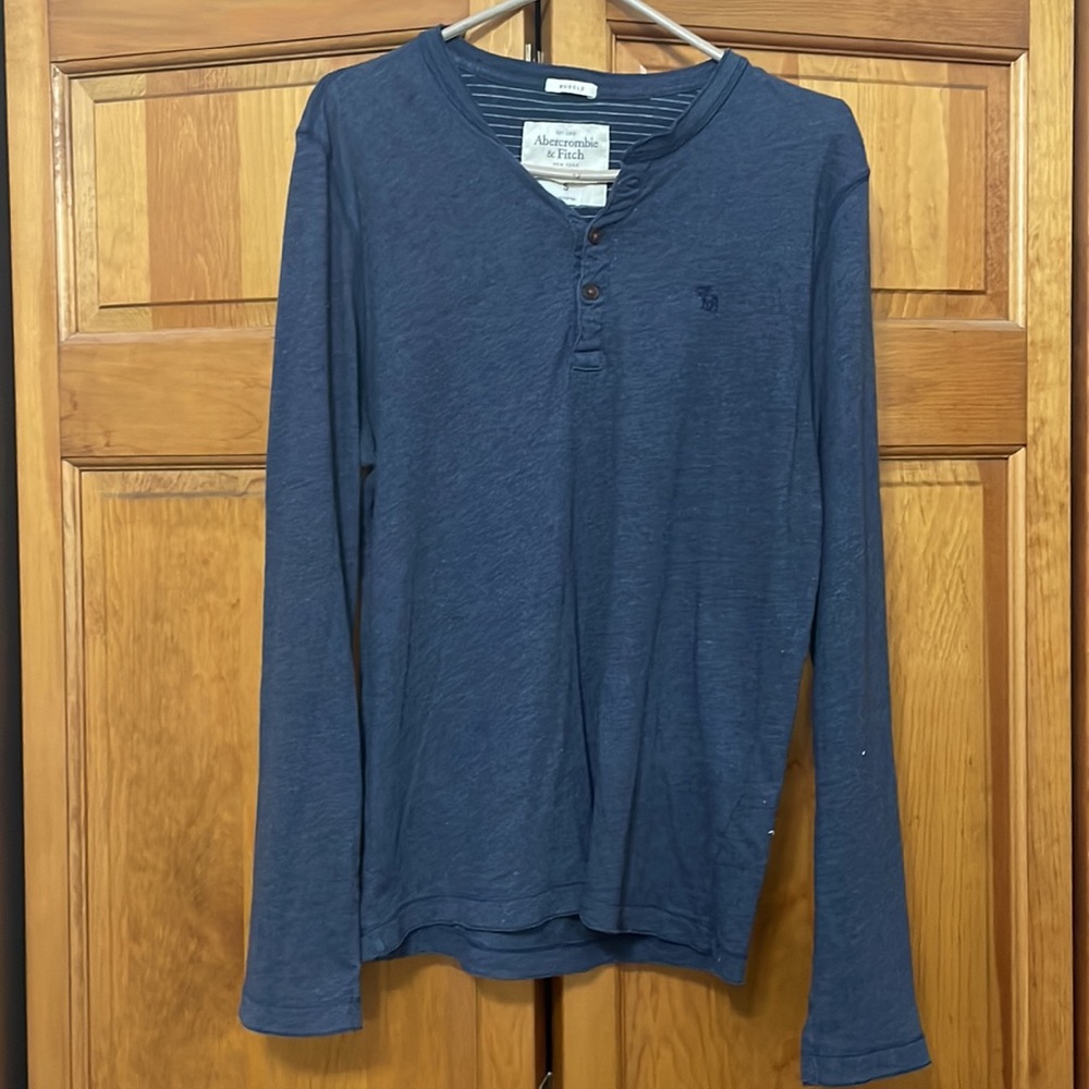Abercrombie & Fitch Men's Muscle Long Sleeved Henley Size Small
